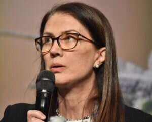 Teresa-Nicoletti-close-up-300x241.jpg