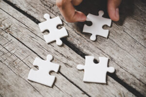 four-pieces-white-jigsaw-wood-300x200.jpg