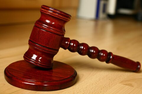 court-hammer.jpg court-hammer.jpg