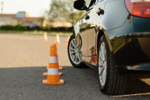 ffic-cones-lesson-driving-school-concept-2-300x200.jpg