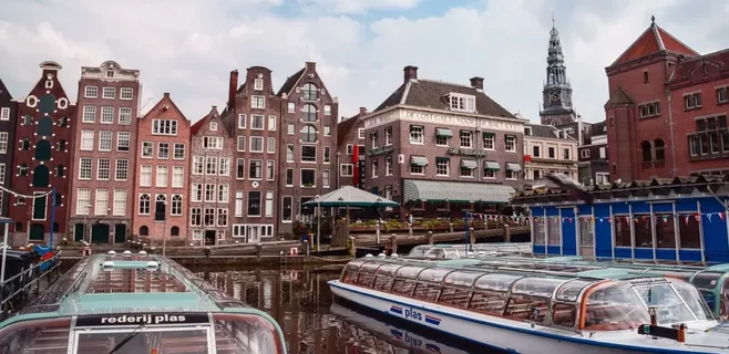 amsterdam-6393230_1280-e1744364858114-1024x498.webp