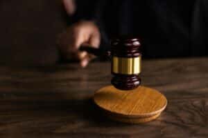 law-courts-300x200.jpg law-courts-300x200.jpg