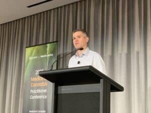 Laurence-Kemp-speaking-300x225.jpg