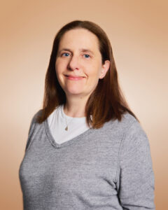 Dr-Su-Clenton-2-240x300.jpg