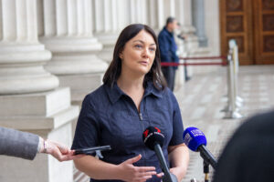 Rachel-Payne-talking-300x200.jpg